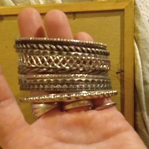 Bundle of bangles (11)